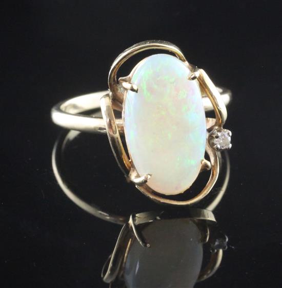 1980s 14ct gold, white opal and diamond set oval dress ring, size N(-)